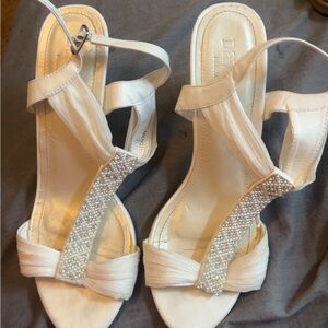 David’s bridal white heels size 8